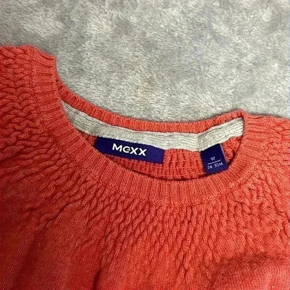 Mexx - Coral knit pullover sweater.  Size 24 to 30 months - Picture 3 of 6